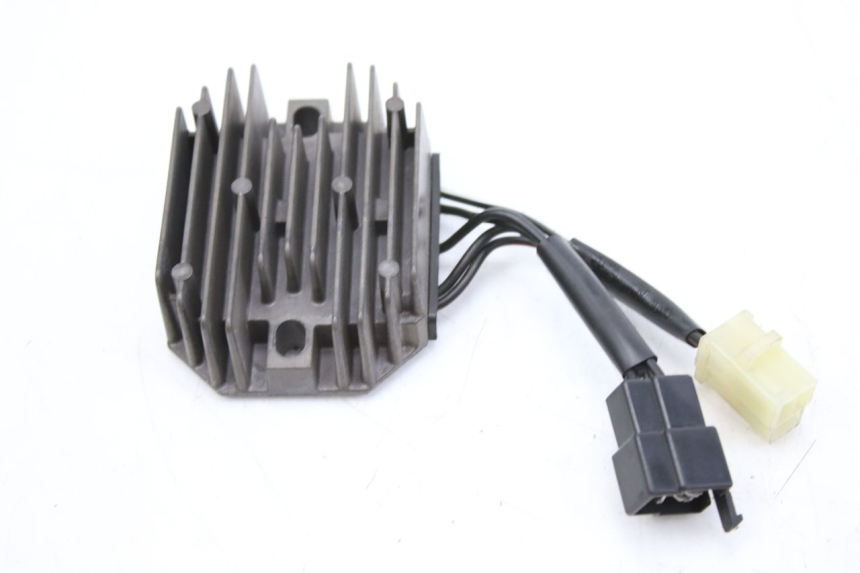 photo de REGULATOR SUZUKI SV S 650 (1999 - 2002)