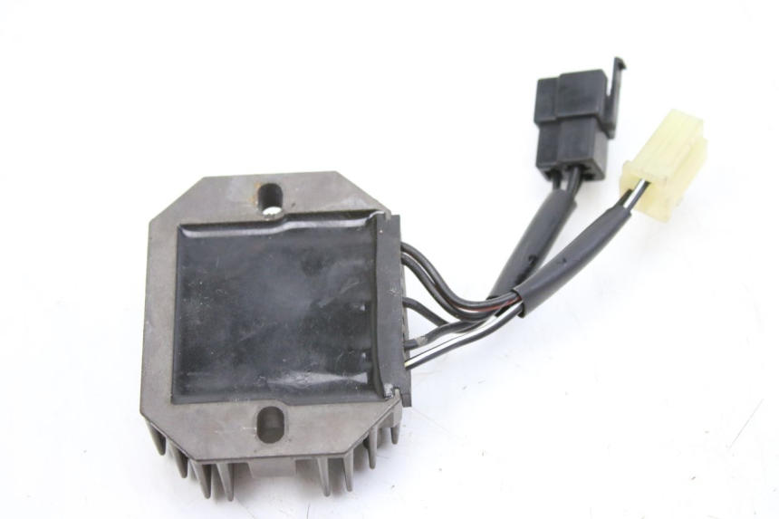 photo de REGULATOR SUZUKI SV S 650 (1999 - 2002)