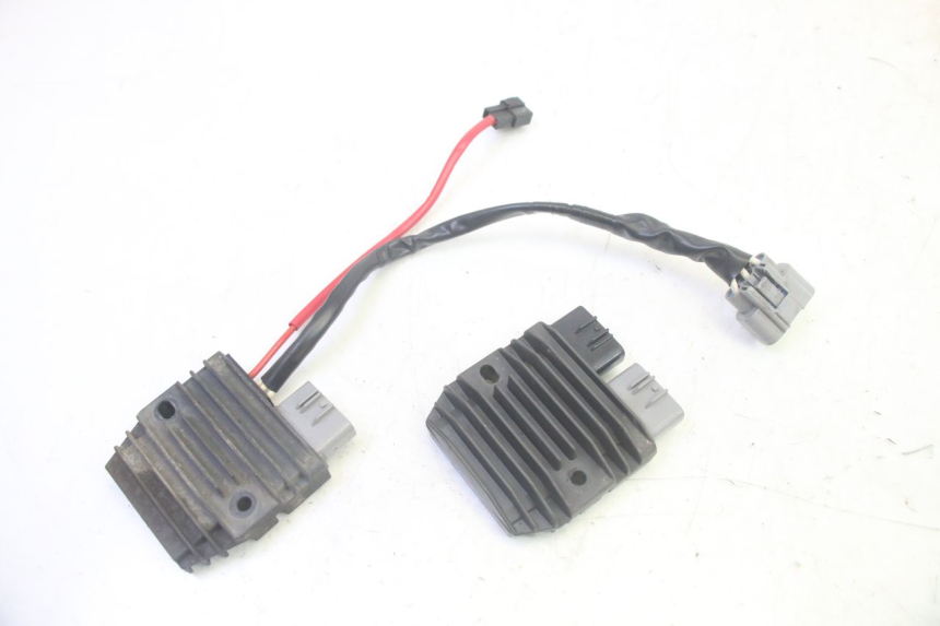 photo de REGULATOR YAMAHA TDM ABS 900 (2002 - 2014) - Main view