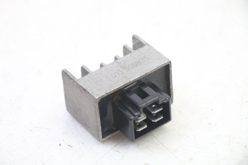 photo de CHARGING REGULATOR PEUGEOT TWEET 4T 50 (2014 - 2019)