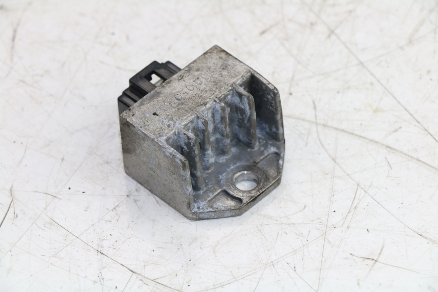 photo de CHARGING REGULATOR PEUGEOT TWEET 4T 50 (2010 - 2014)