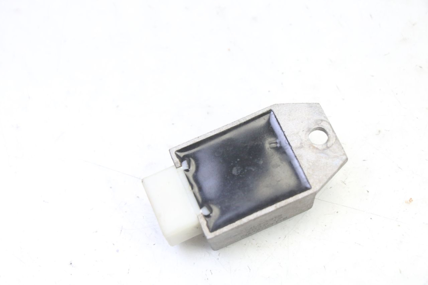 photo de CHARGING REGULATOR PEUGEOT V-CLIC VCLIC 50 (2007 - 2013)