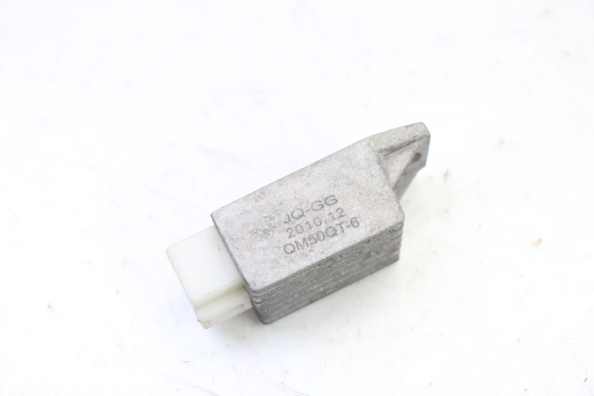 photo de CHARGING REGULATOR PEUGEOT V-CLIC VCLIC 50 (2007 - 2013)