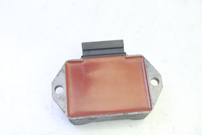 photo de CHARGING REGULATOR PIAGGIO VESPA S 2T 50 (2007 - 2014)