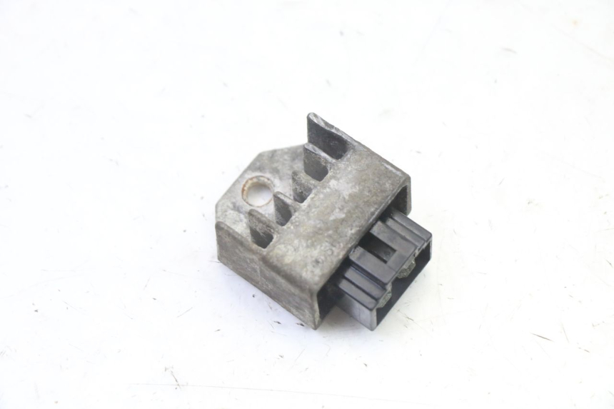 photo de CHARGING REGULATOR PEUGEOT VIVACITY 50 (2004 - 2009)