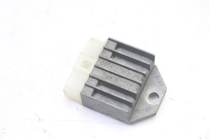 photo de REGULATOR YAMAHA WHY 50 (1998 - 2000)