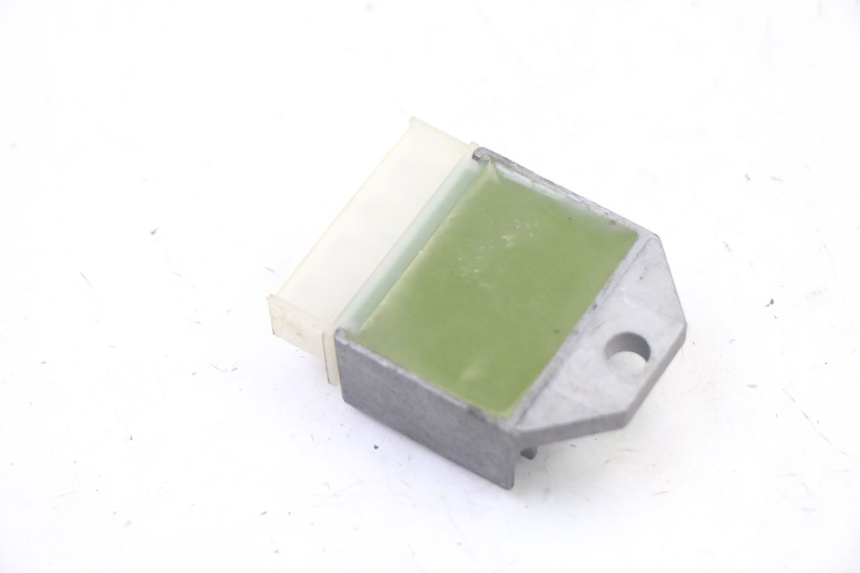 photo de REGULATOR YAMAHA WHY 50 (1998 - 2000)