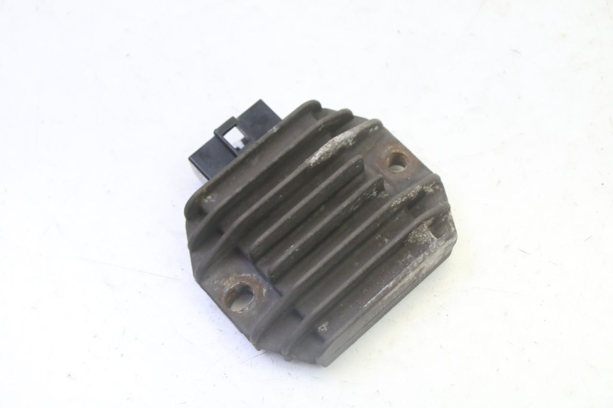 photo de CHARGING REGULATOR YAMAHA X-MAX XMAX 125 (2010 - 2014)