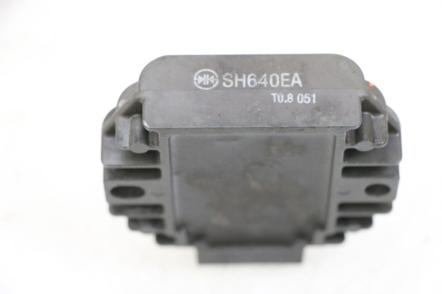 photo de CHARGING REGULATOR YAMAHA X-MAX XMAX 125 (2010 - 2014) - Component detail