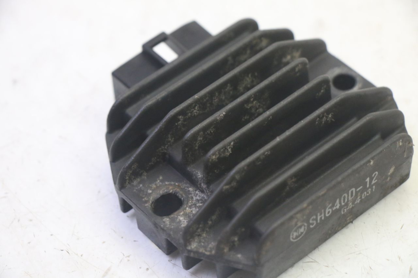 photo de CHARGING REGULATOR PIAGGIO X8 125 (2004 - 2007) - Component detail