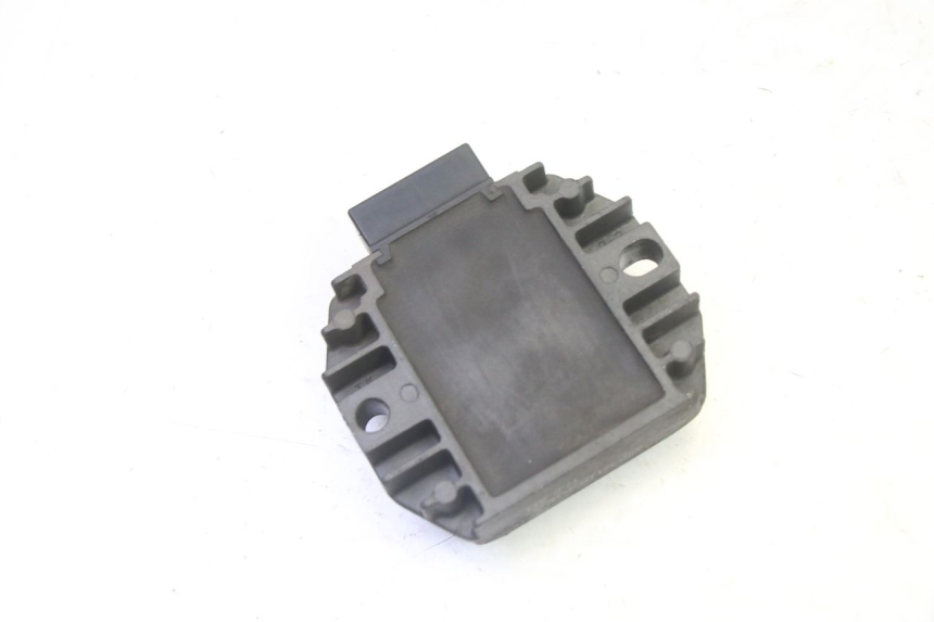 photo de CHARGING REGULATOR PIAGGIO XEVO - X EVO 125 (2007 - 2016)
