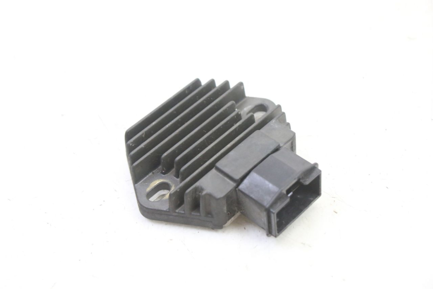 photo de REGULATOR HONDA XLV VARADERO 125 (2000 - 2006)