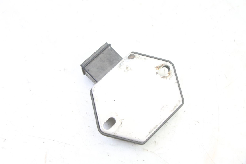 photo de REGULATOR HONDA XLV VARADERO 125 (2000 - 2006)