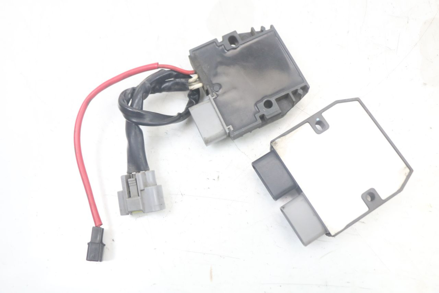 photo de CHARGING REGULATOR YAMAHA FJR ABS 1300 (2006 - 2012)