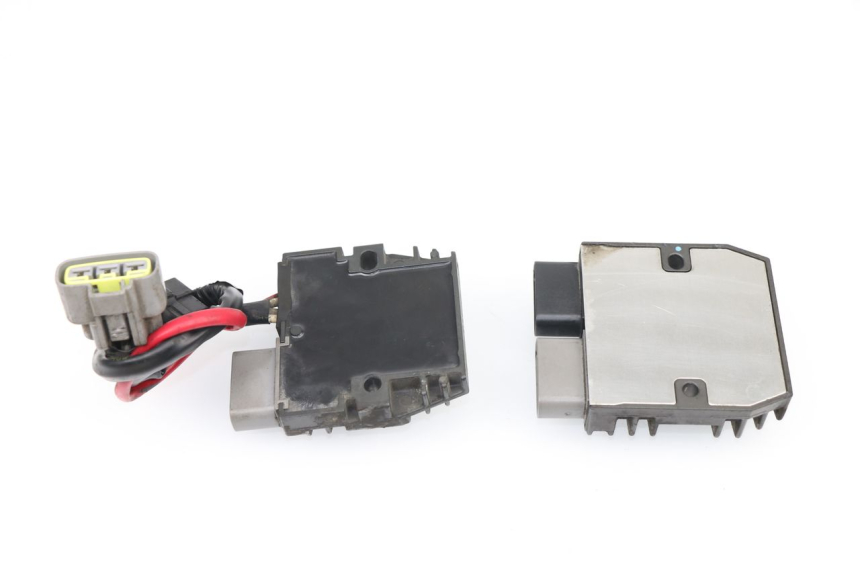 photo de CHARGING REGULATOR YAMAHA FJR ABS 1300 (2006 - 2012)