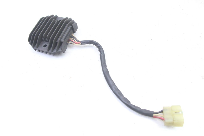 photo de CHARGING REGULATOR YAMAHA FZS FAZER 600 (2001 - 2003)