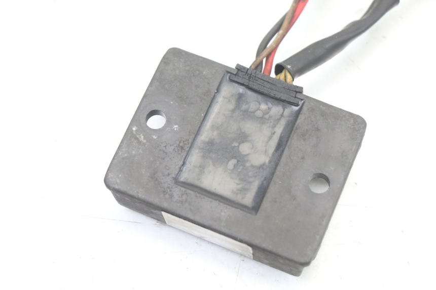 photo de CHARGING REGULATOR YAMAHA SR 125 (1982 - 2003)
