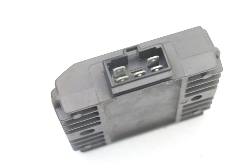 photo de REGULATOR YAMAHA XJ6 600 (2008 - 2016)