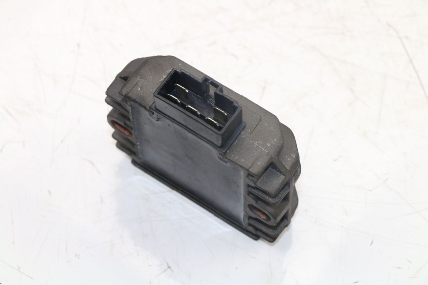 photo de CHARGING REGULATOR YAMAHA YP MAJESTY 125 (2007 - 2010)