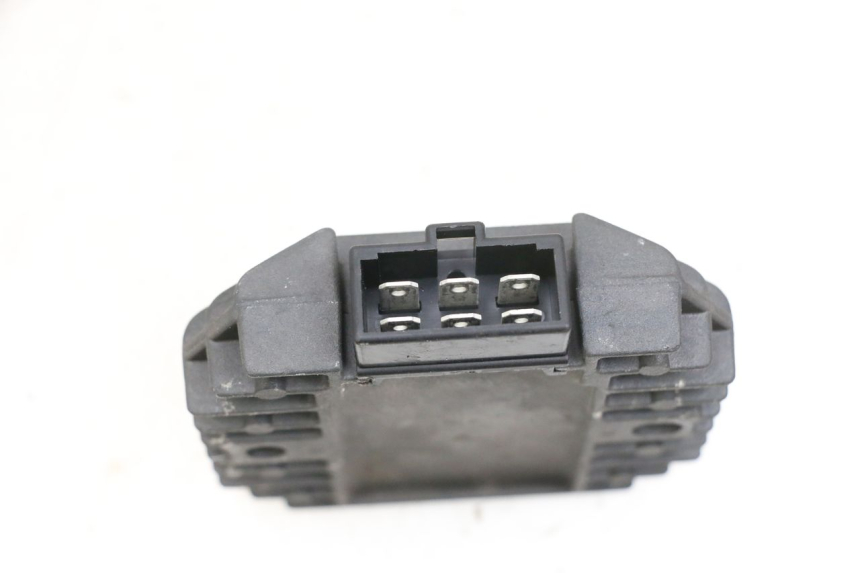 photo de REGULATOR KAWASAKI ZR 7 750 (1999 - 2001) - Component detail