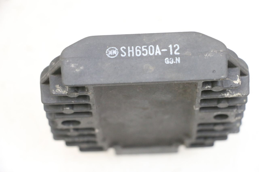 photo de REGULATOR KAWASAKI ZR 7 750 (1999 - 2001) - Zoom on usage condition