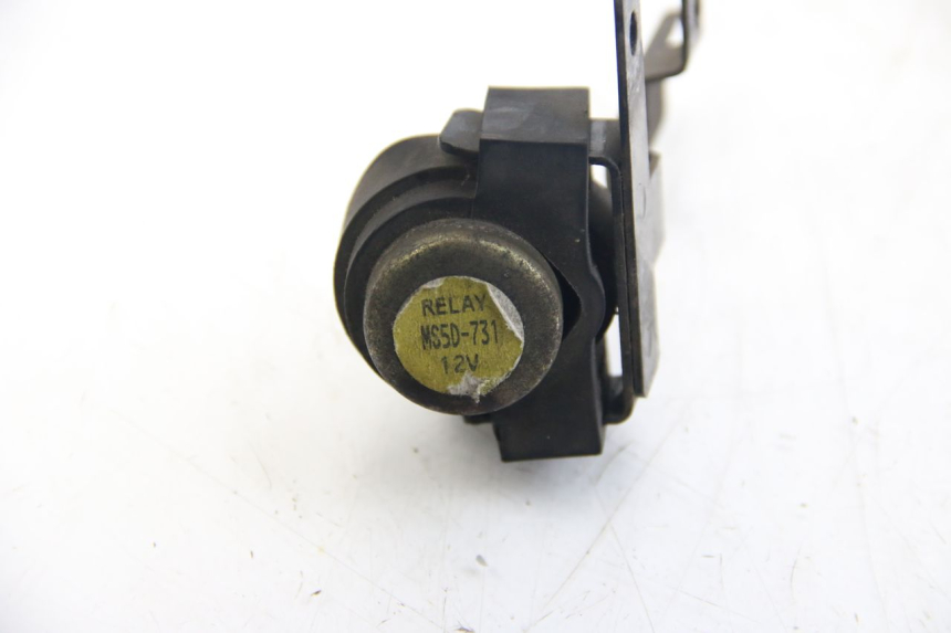 photo de STARTER RELAY BMW C1 125 (2000 - 2003) - Zoom on usage condition