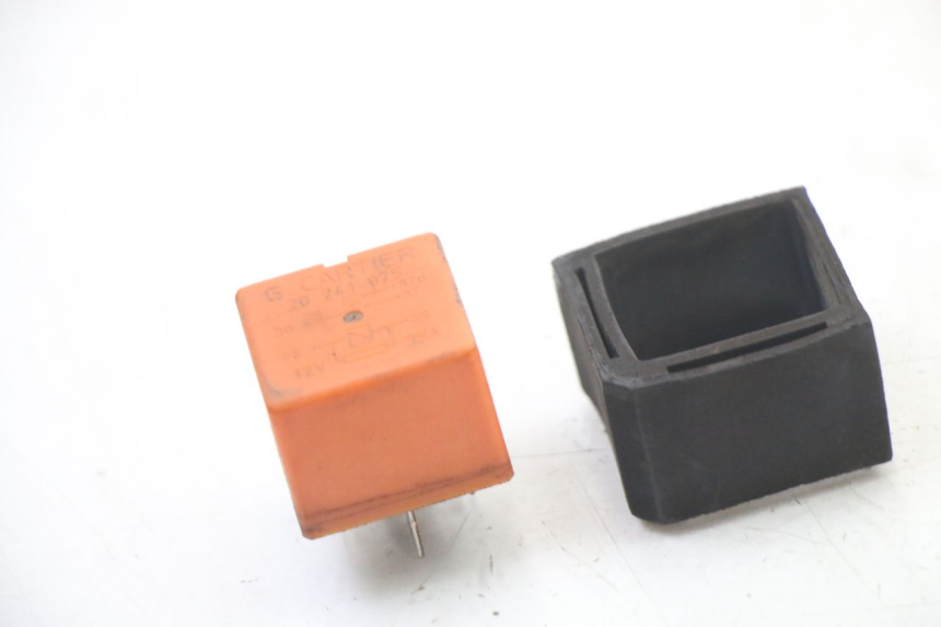 photo de STARTER RELAY PEUGEOT ELYSTAR 50 (2002 - 2014)