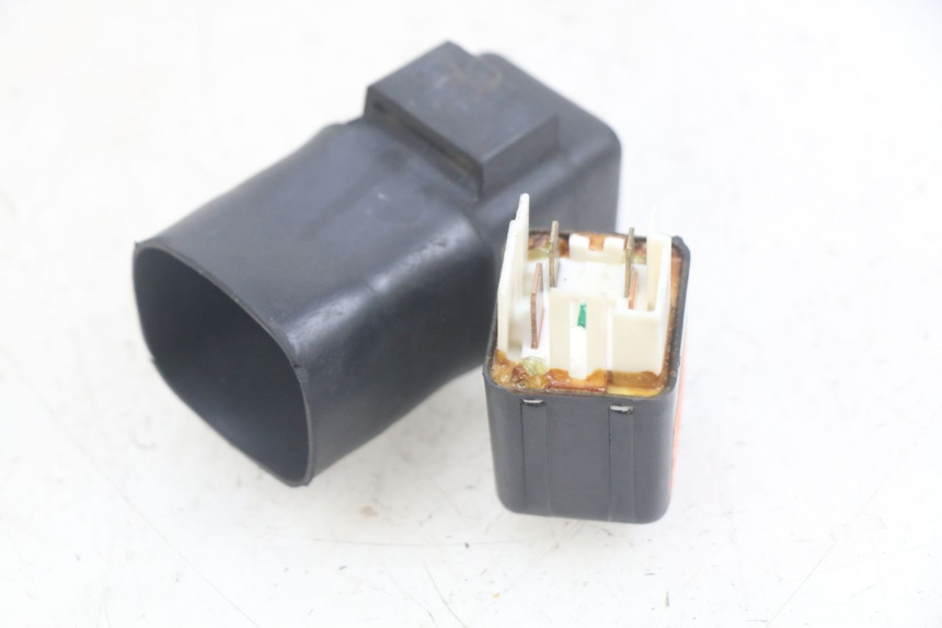 photo de STARTER RELAY HONDA SCV LEAD 100 (2003 - 2007)