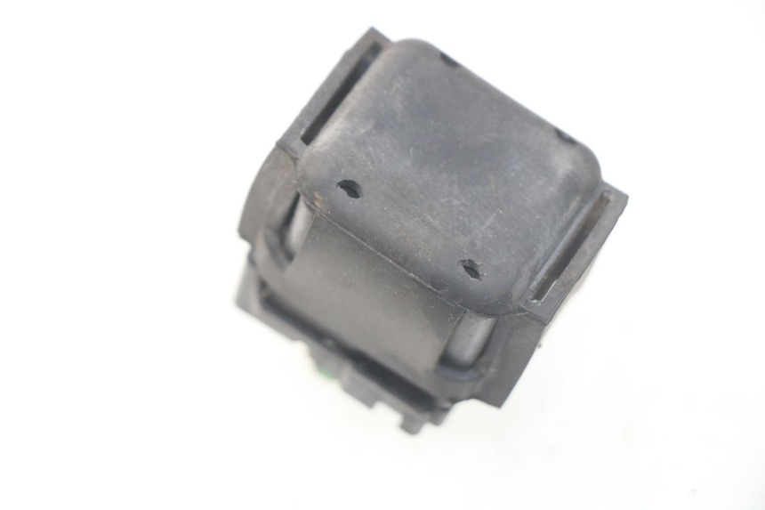 photo de STARTER RELAY HONDA SES DYLAN 125 (2002 - 2006)