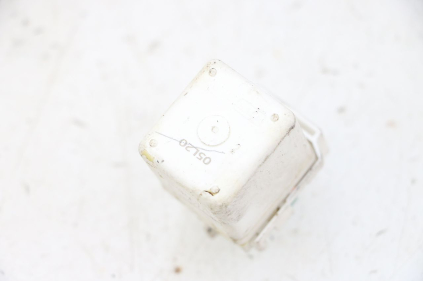 photo de STARTER RELAY PIAGGIO MP3 HPE 300 (2019 - 2026) - Zoom on usage condition