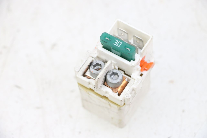 photo de STARTER RELAY PIAGGIO MP3 HPE 300 (2019 - 2026) - Technical close-up