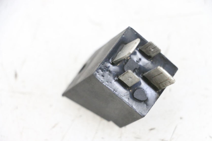 photo de STARTER RELAY PIAGGIO NEW TYPHOON 50 (2018 - 2021) - Component detail