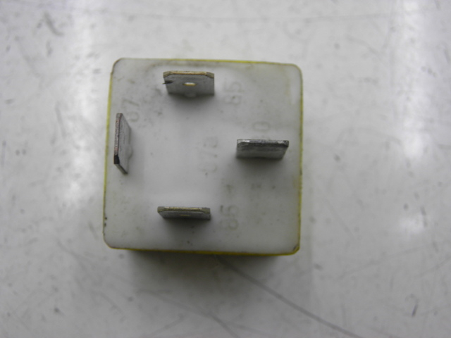 photo de STARTER RELAY PEUGEOT ELYSTAR 50 (2002 - 2014)