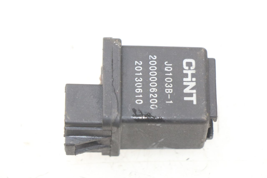 photo de STARTER RELAY PEUGEOT KISBEE 4T 50 (2010 - 2017)