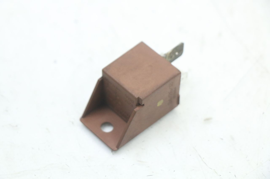 photo de STARTER RELAY PEUGEOT SATELIS 125 (2010 - 2012)