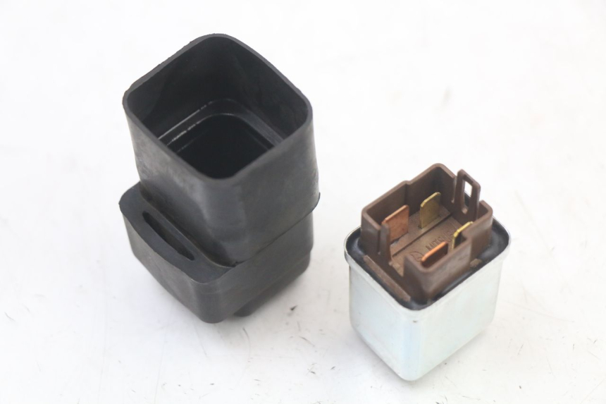 photo de STARTER RELAY PIAGGIO LIBERTY IGET 4T 50 (2021 - 2025)