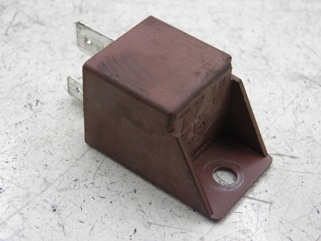 photo de STARTER RELAY PIAGGIO TYPHOON 50 (2000 - 2009)
