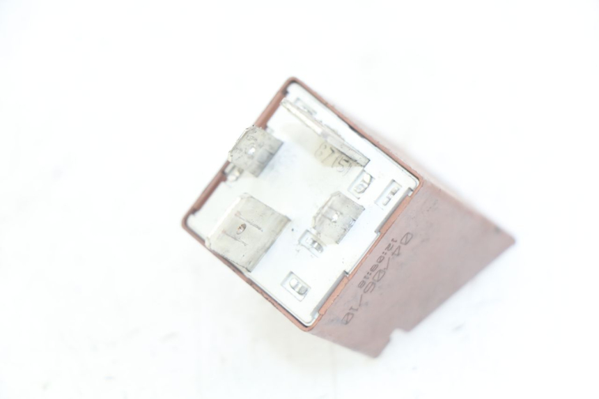 photo de STARTER RELAY PEUGEOT SATELIS 125 (2010 - 2012)