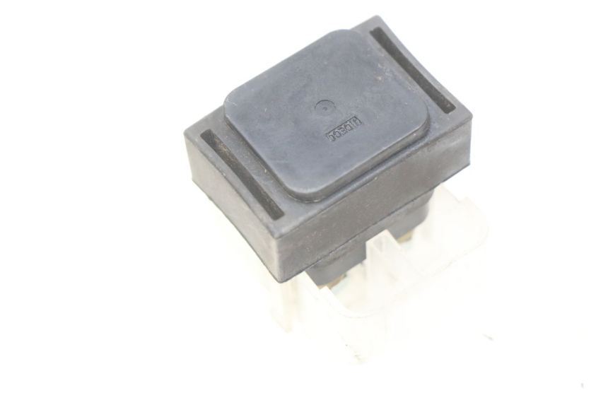 photo de STARTER RELAY SUZUKI SIXTEEN 125 (2008 - 2010)