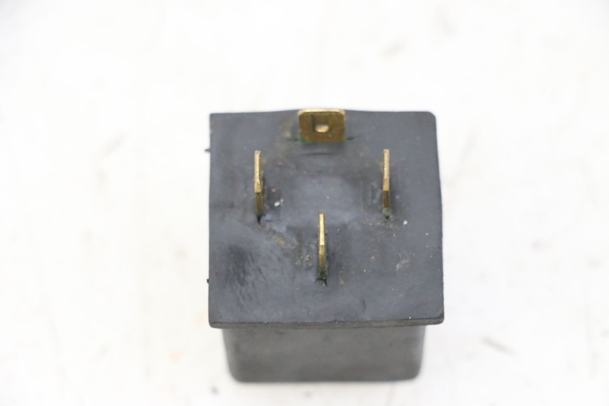 photo de STARTER RELAY YAMAHA TZR 50 (2008 - 2016) - Zoom on usage condition