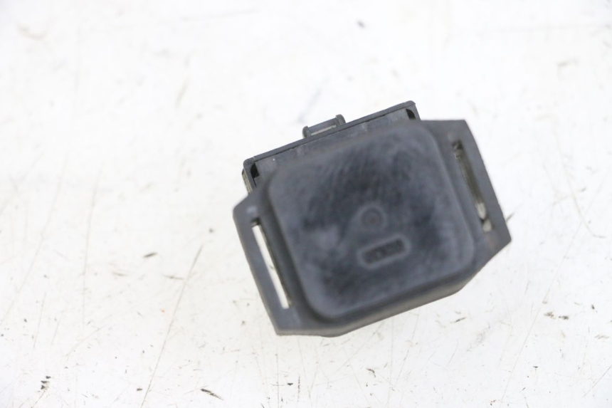 photo de STARTER RELAY YAMAHA XMAX X-MAX 125 (2006 - 2009) - Zoom on usage condition