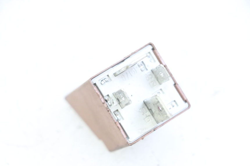 photo de STARTER RELAY PIAGGIO XEVO - X EVO 125 (2007 - 2016) - Zoom on usage condition