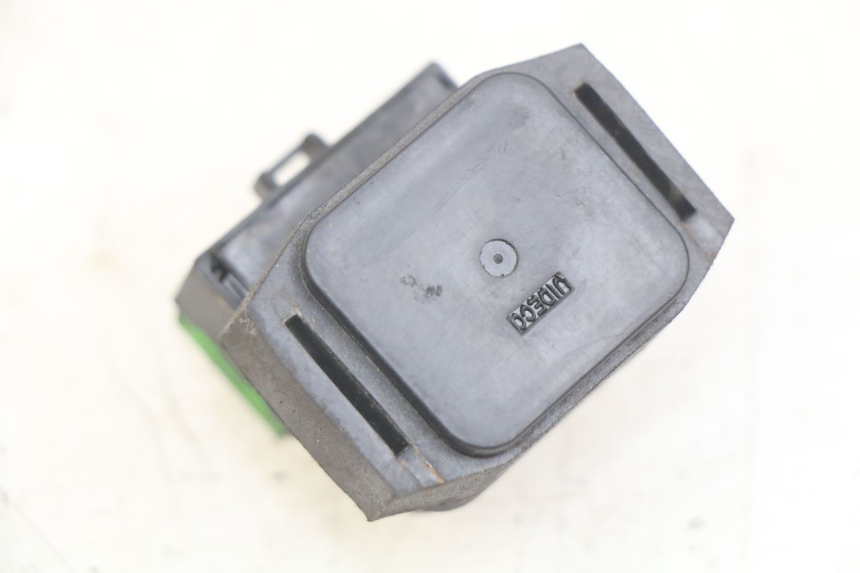 photo de STARTER RELAY YAMAHA XMAX X-MAX 125 (2006 - 2009)