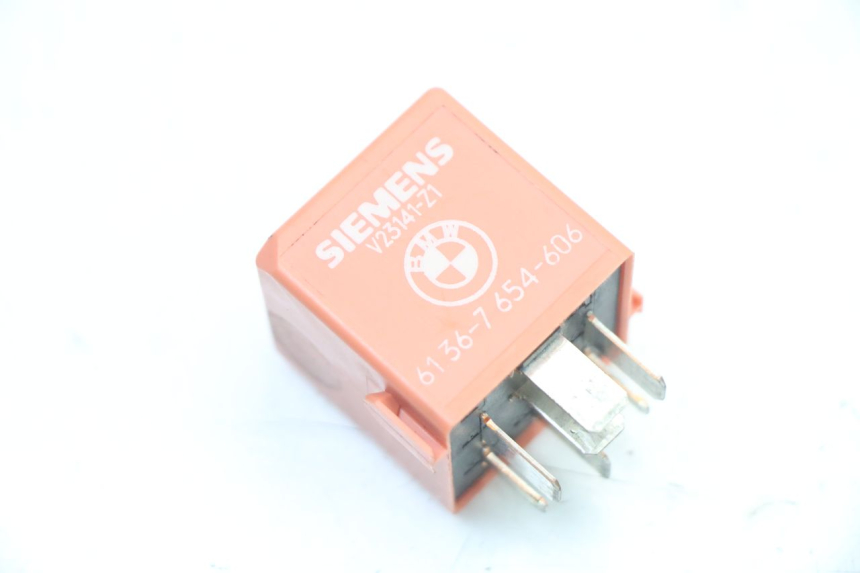 photo de ELECTRICAL RELAY BMW C1 125 (2000 - 2003)