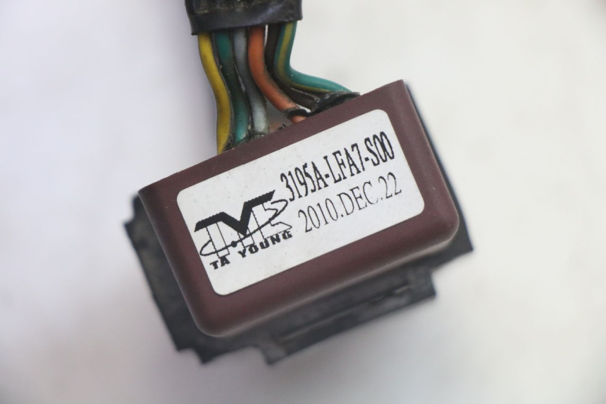 photo de ELECTRICAL RELAY KYMCO DINK STREET 125 (2009 - 2014)