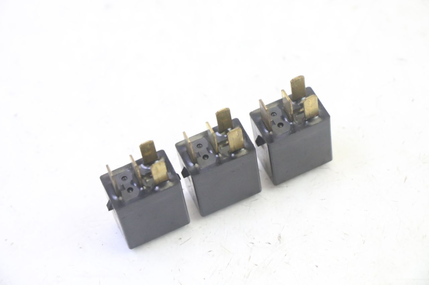 photo de ELECTRIC RELAY HONDA FES S-WING SWING ABS 125 (2007 - 2015)