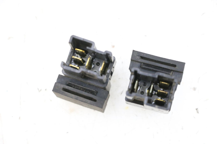 photo de ELECTRICAL RELAY YAMAHA FJR ABS 1300 (2006 - 2012) - Surface and material condition