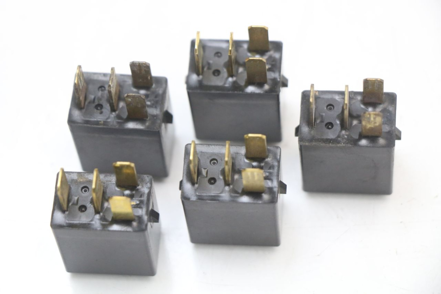 photo de RELAY HONDA FJS SILVER WING SILVERWING 400 (2005 - 2008)