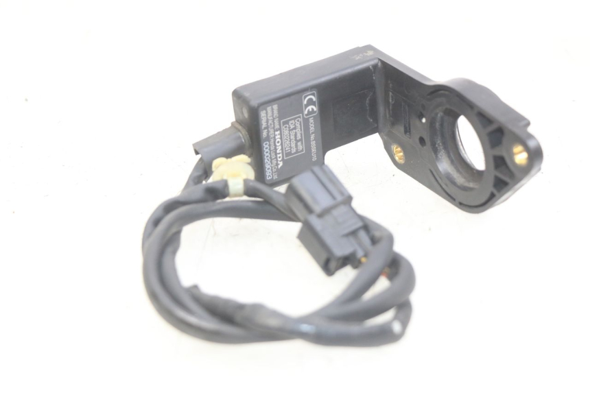 photo de ELECTRICAL RELAY HONDA FJS SILVERWING SILVER WING 400 (2009 - 2016)