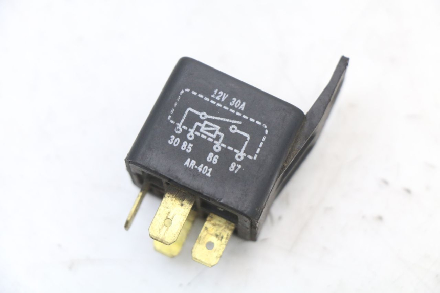 photo de RELAY SUZUKI GSX E 250 (1982 - 1983)